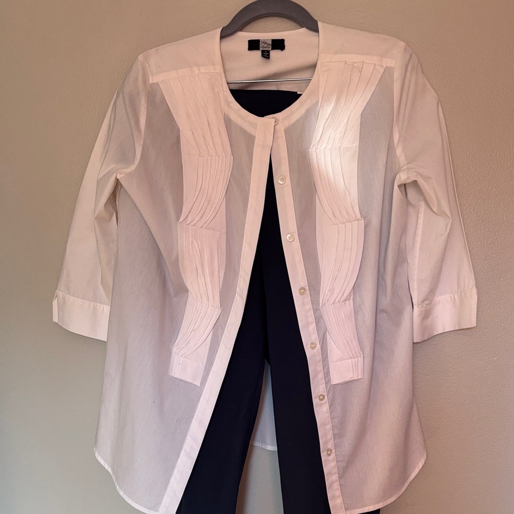 Saks Classic White Top